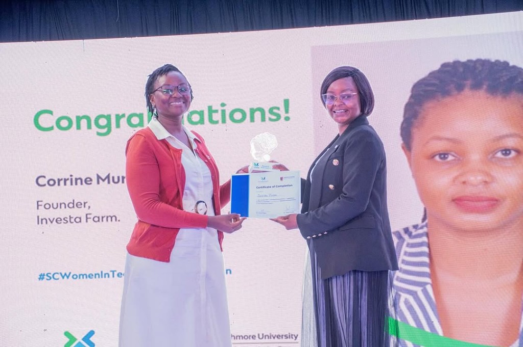 Investa Farm receiving recognition award